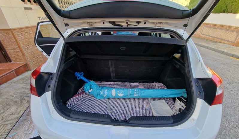 Hyundai i30 1.4 CRDI lleno